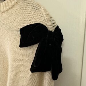 Zara cream knit sweater with velvet bows